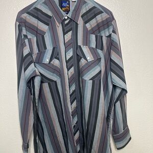 Vintage Weastern Rock Canyon with pearl snaps 17x34